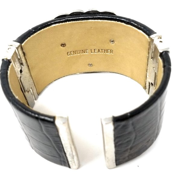 Women's Designer Leather Wrist Cuff Bracelet - Picture 4 of 4